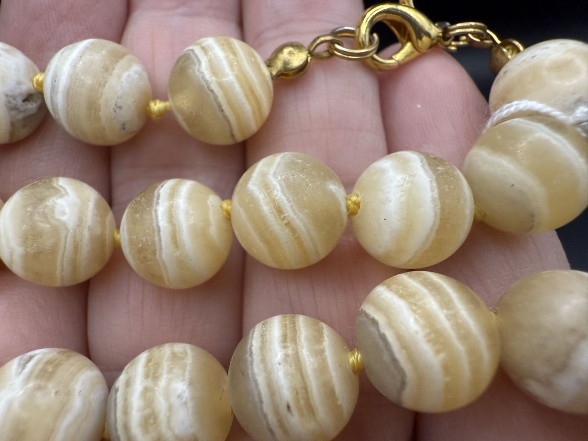 Catenine: Aragonit-Perlenkette, Gelbtöne – Usato da Lamone venduto da LaCantinaMagica 6