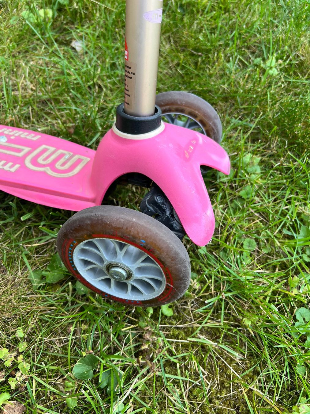 Micro Kickboard: Micro Mini Scooter Pink – Usato da Oberengstringen venduto da afaikzh 4