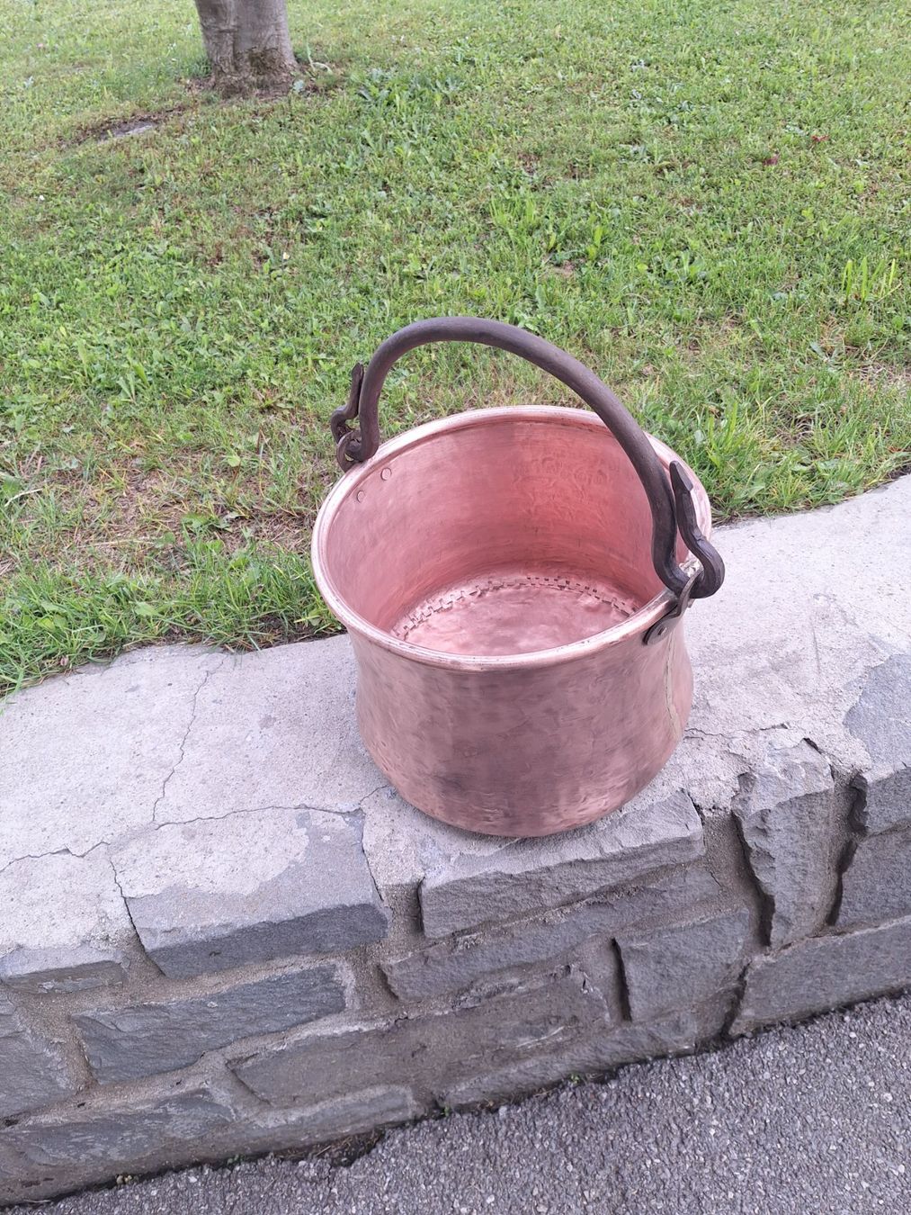 Pentole: CHAUDRON Cuivre 10l. – Usato da Val-d'Illiez venduto da illiez 1
