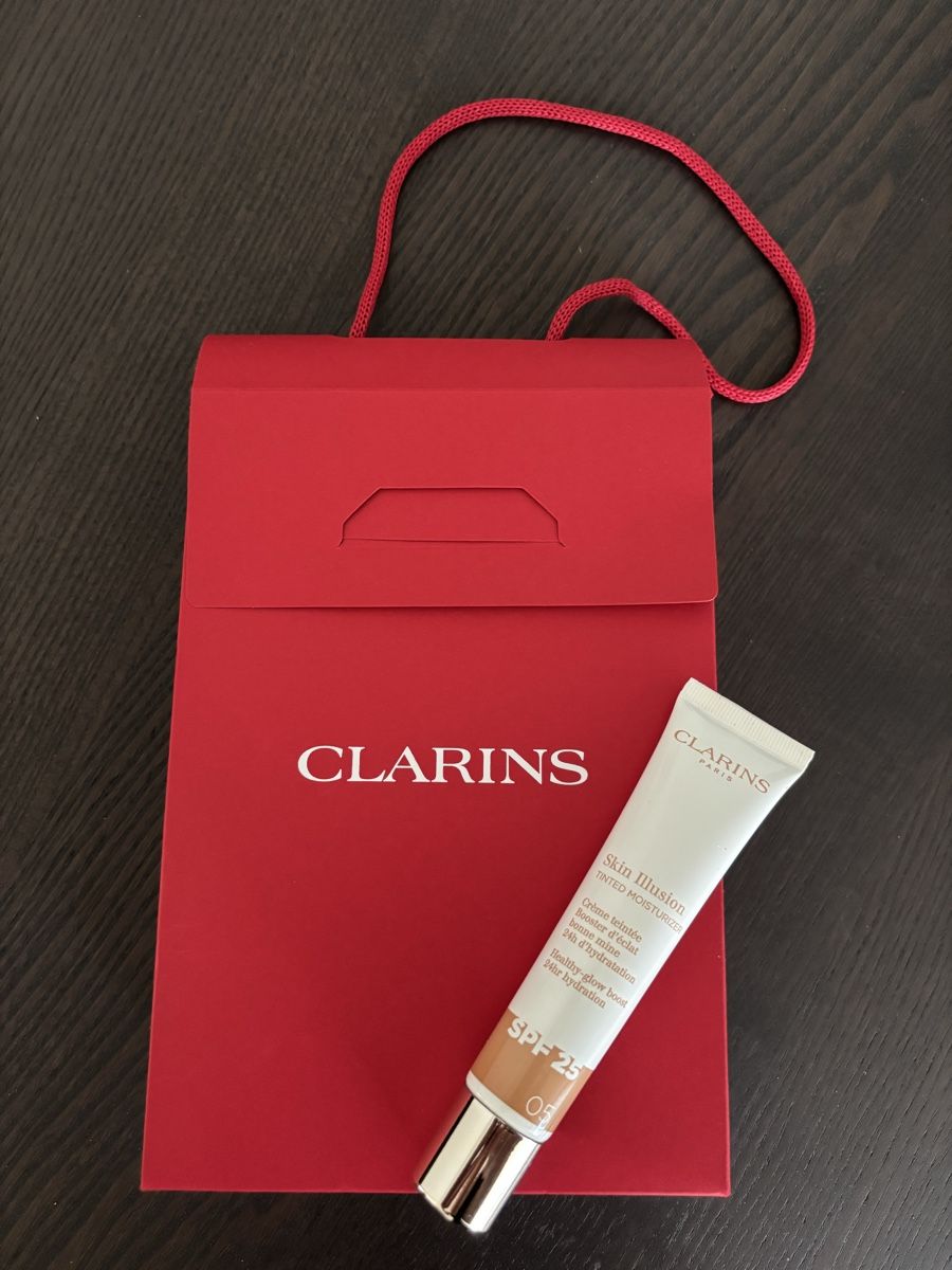 Clarins Make-up: Clarins Skin Illusion Teint 05 SPF25 40ml – Nuovo (secondo la descrizione) da Bernex venduto da mar_82vn