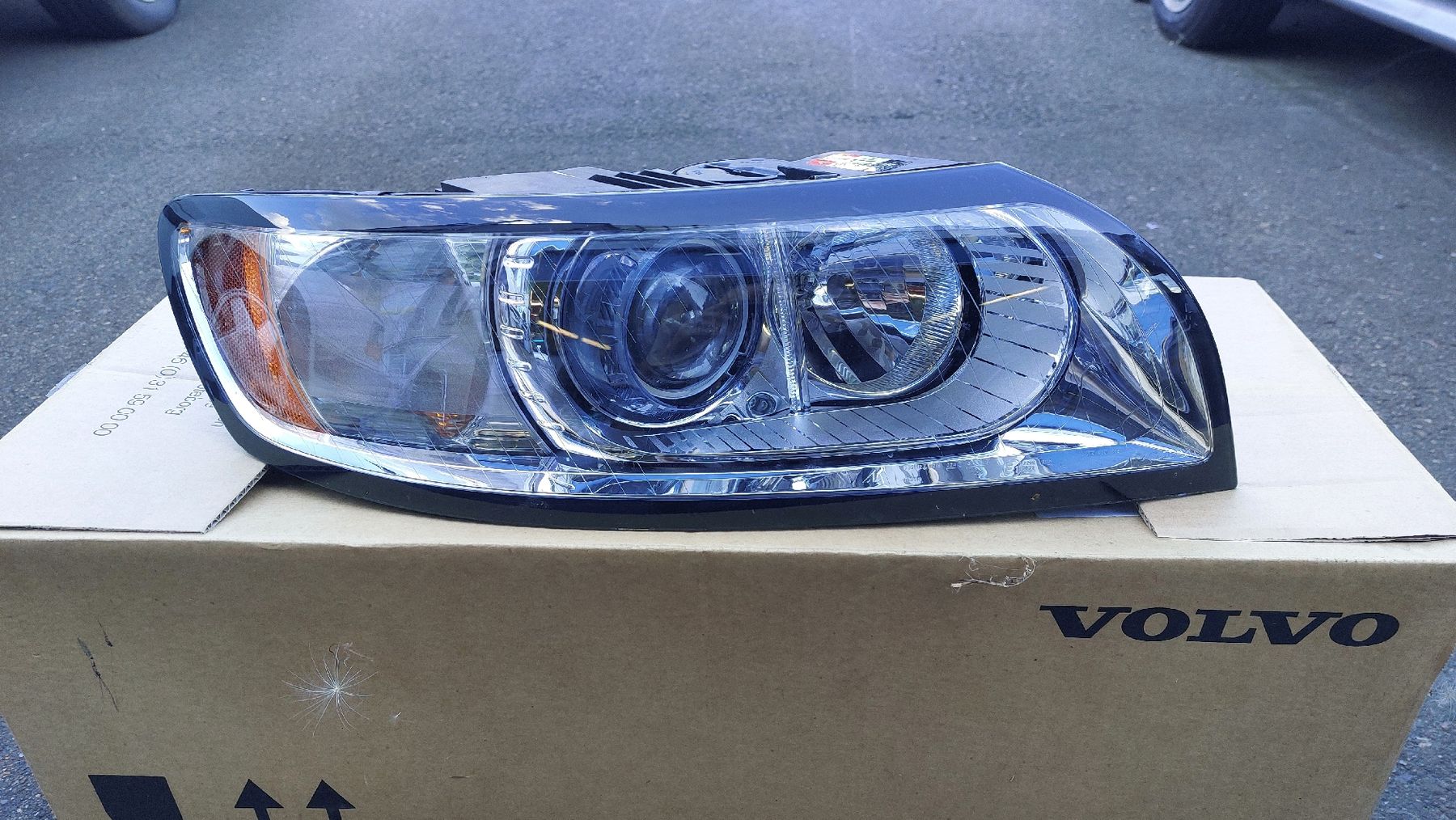 Volvo Scheinwerfer: Scheinwerfer Volvo V50 D4 – Defekt aus Niederlenz von SciroccoUrquattro