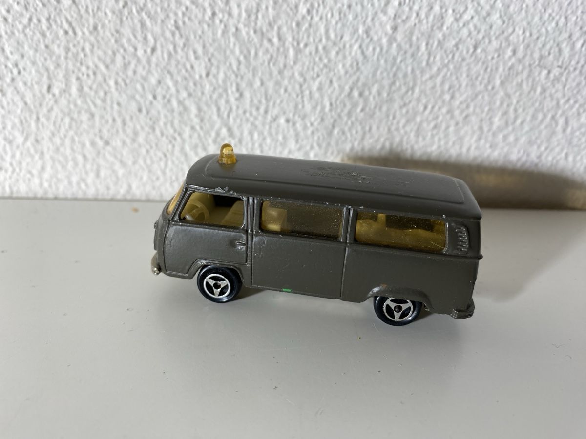 Majorette Modellini d'auto: Majorette VW Bus – Usato da Winterthur venduto da ben_9vxx 2