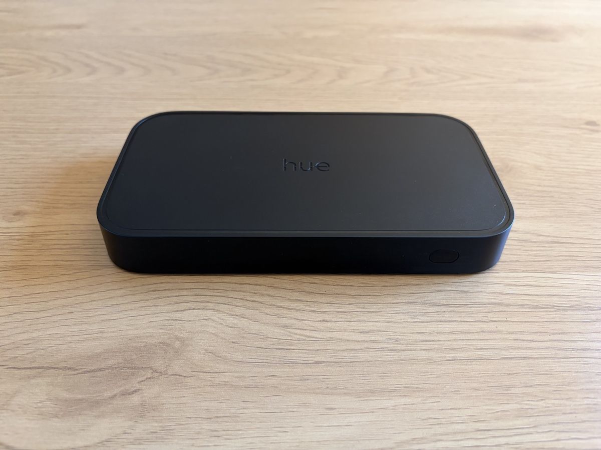 Philips Home Cinema: Philips Hue Sync Box 8k 120 HZ, Generation 2, HDMI, Garantie – Nuovo (secondo la descrizione) da Baden venduto da Sven_V 1