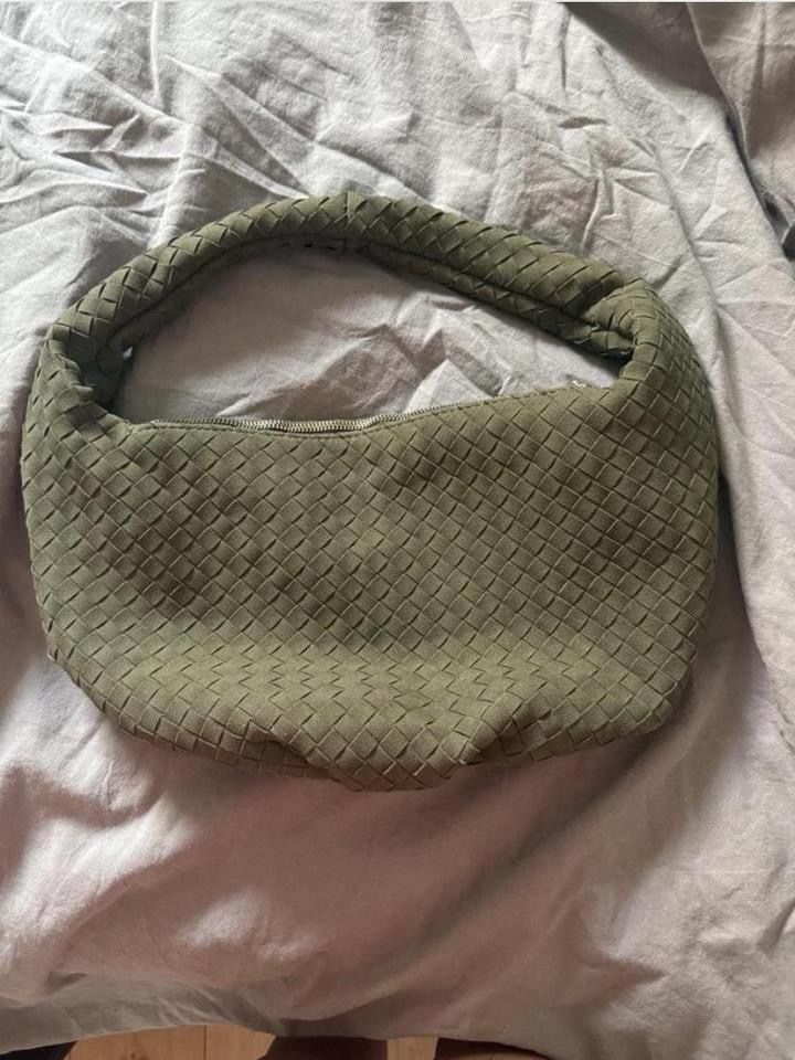 Borse da donna: Green woven suede bag – Nuovo (secondo la descrizione) da Spiegel b. Bern venduto da pre1ovedthreads