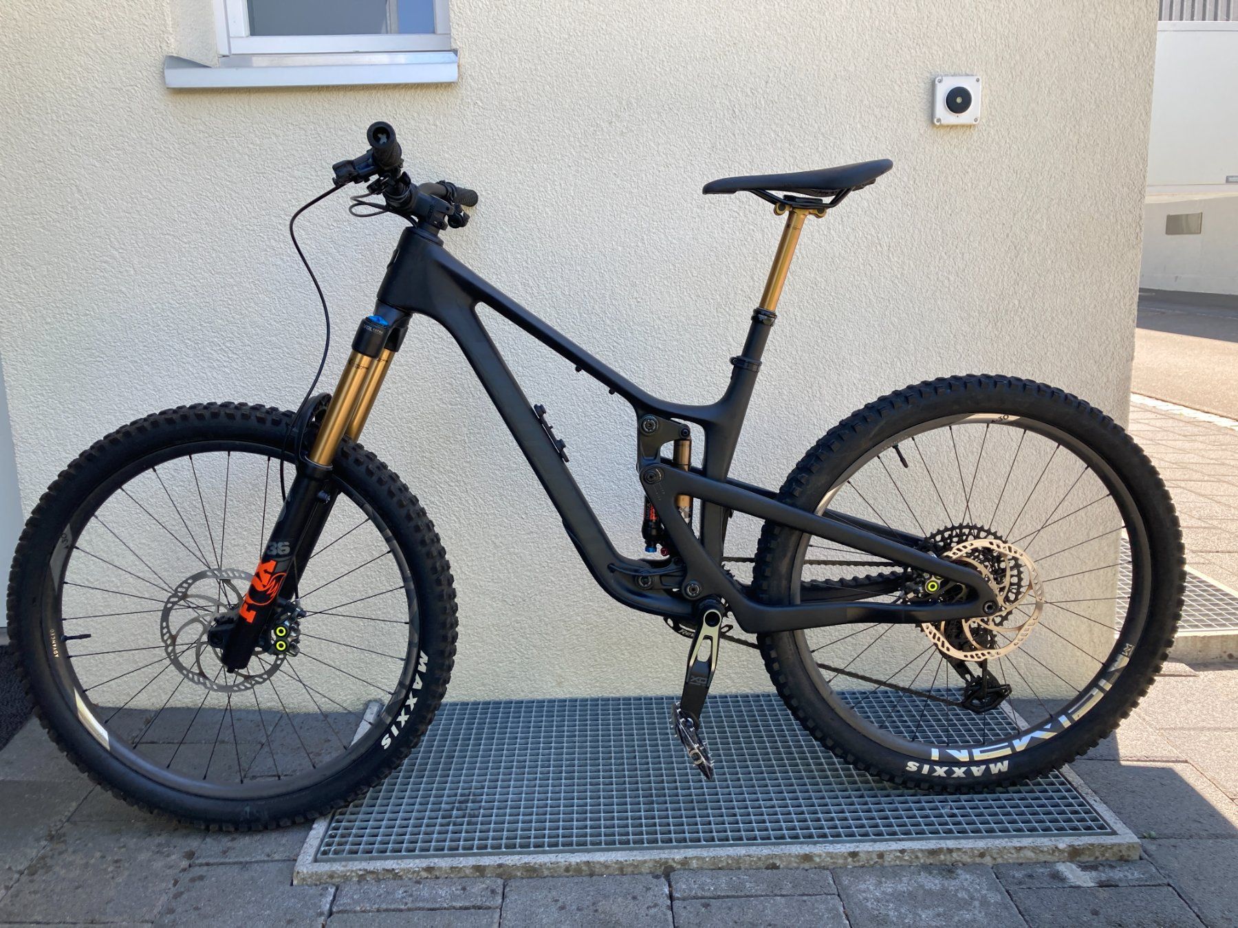 Propain Biciclette: Propain Tyee 6 CF 27.5 AXS Fox  Grösse S – Usato da Abtwil AG venduto da Gremlin_gizmo 1