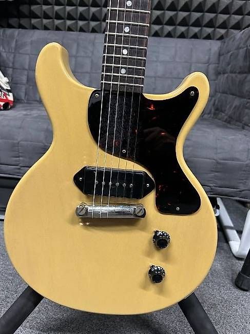 Gibson Strumenti musicali: Gibson les paul junior dc tv yellow – Usato da Gelterkinden venduto da Drrobert 2