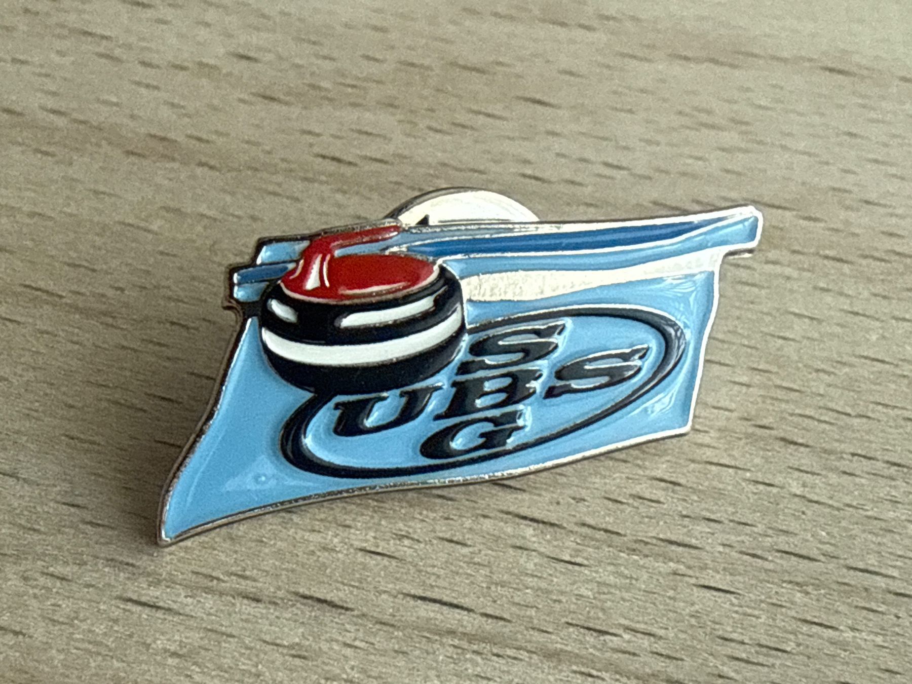 Placchette & Badge: Pin Curling UBS SBG – Usato da Glattbrugg venduto da Schweigmatt