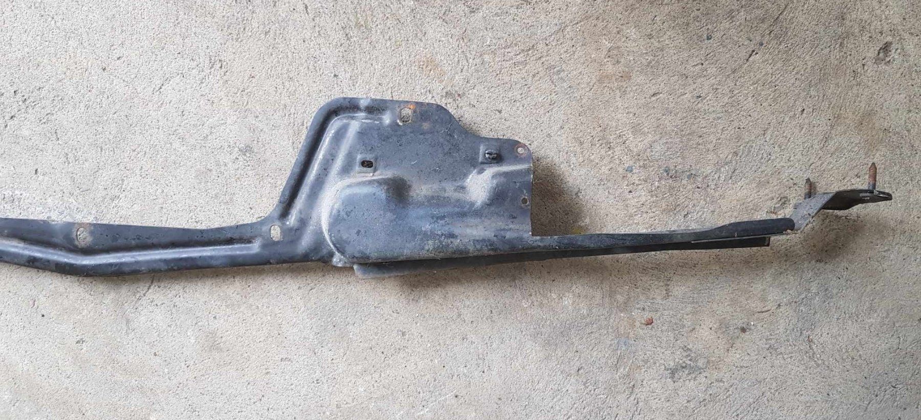 Pontiac Tutti pezzi di ricambio auto: Frontträger Strebe Camaro Firebird TA – Usato da Niedergösgen venduto da usc_2h5n 5