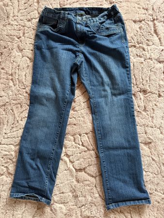 Gut erhaltene Jeans, Gr. 50, dunkelblau