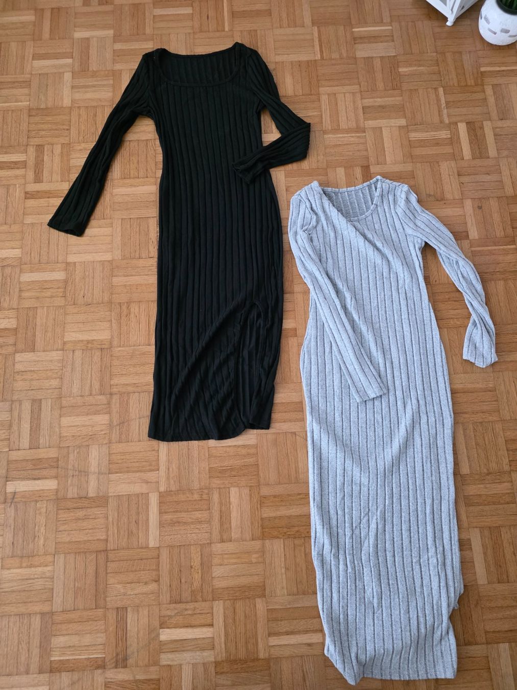 Shein Lotti di vestiti: Shein Kleider 2 Stück – Nuovo e nell'imballaggio originale da Basel venduto da NyGrow