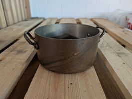 Alter Metalltopf mit zwei Griffen – Vintage / Deko