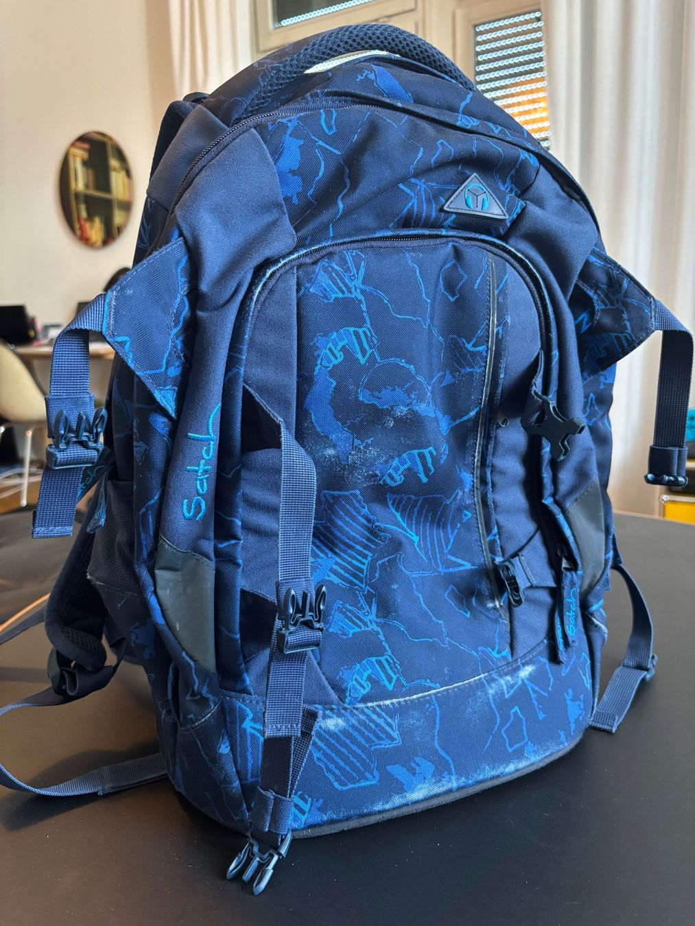 Rucksäcke: Schulrucksack Satch blau gemustert guter Zustand – Gebraucht aus Zürich von MariAngeles