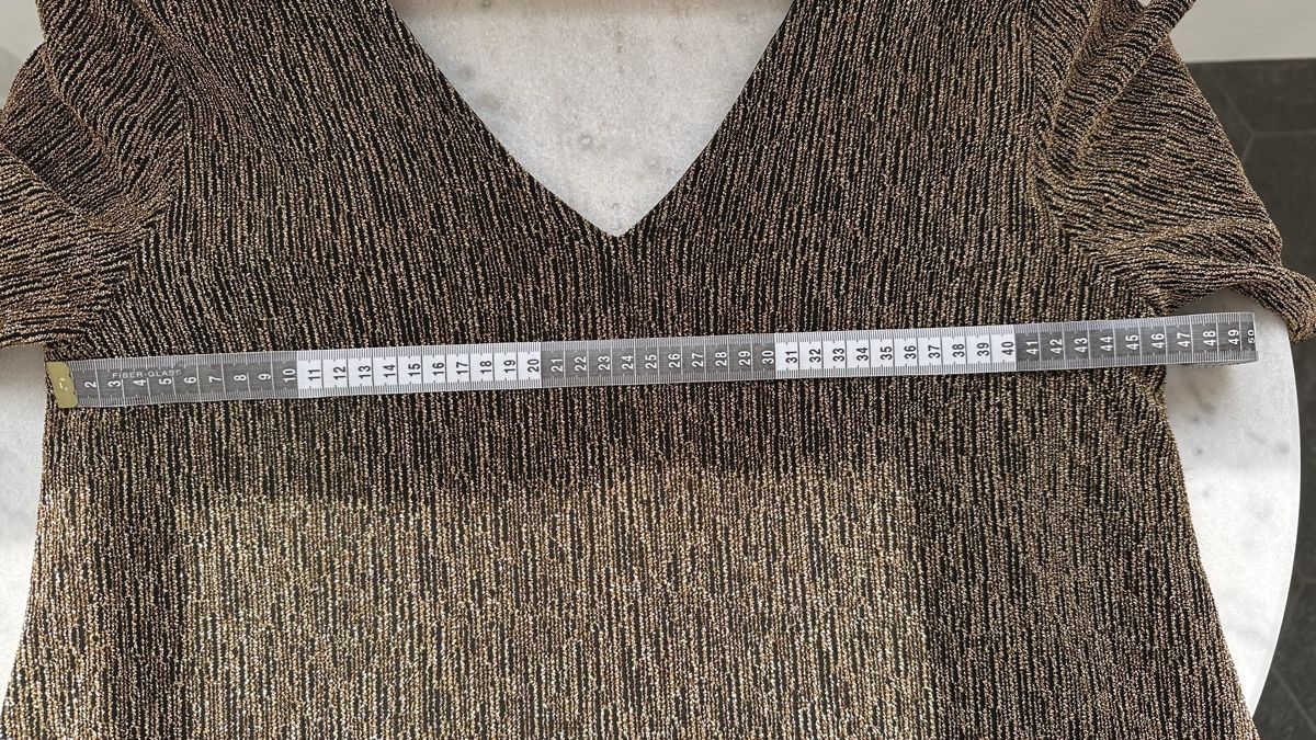 Vestiti: Kleid in Gold  – Nuovo (secondo la descrizione) da Ennetbaden venduto da Lisa81 7