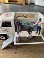 Schleich Tierarztwagen, 1 Rückspiegel fehlt
