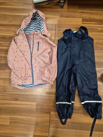 Wind/Regenjacke oder Gefütterte Regenhose gr 110 K29