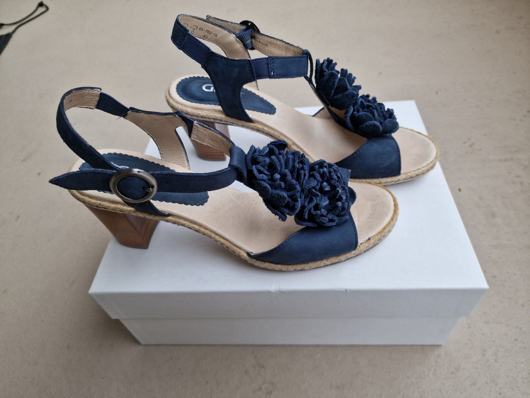 Gabor Scarpe da donna: Gabor Sandalen, dunkelblau, Gr. 40 – Usato da Bern venduto da dor_bps9 4