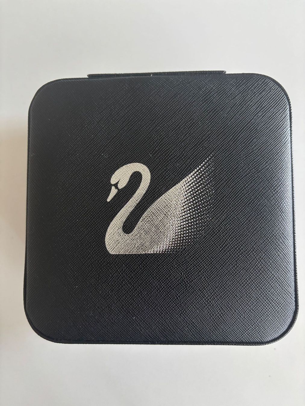 Portagioie: Original Swarovski Schmuckkästchen schwarz – Nuovo (secondo la descrizione) da Rapperswil SG venduto da wunderkiste03