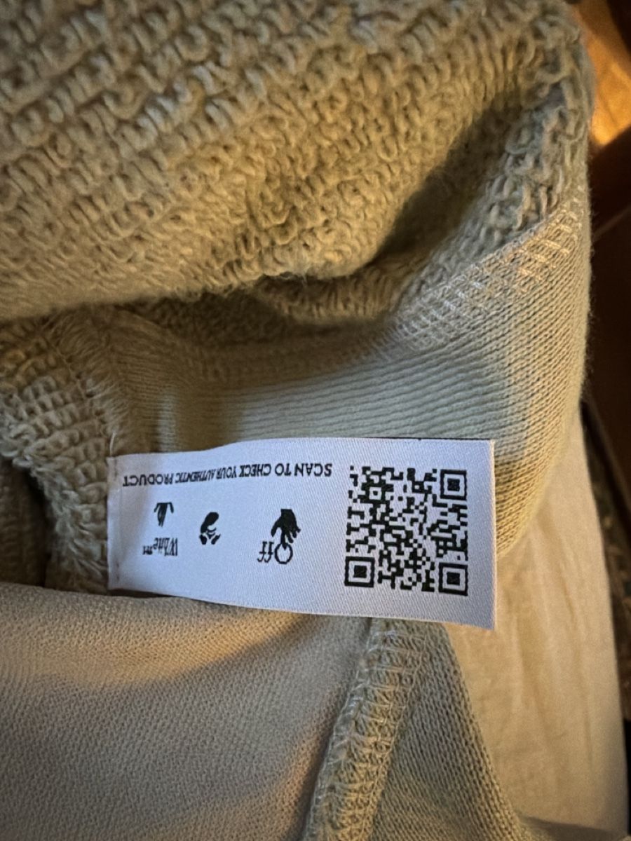 Off-White Maglioni & Felpe: Off-White hoodie, size M, like new – Nuovo (secondo la descrizione) da Genève venduto da camillarachel 2