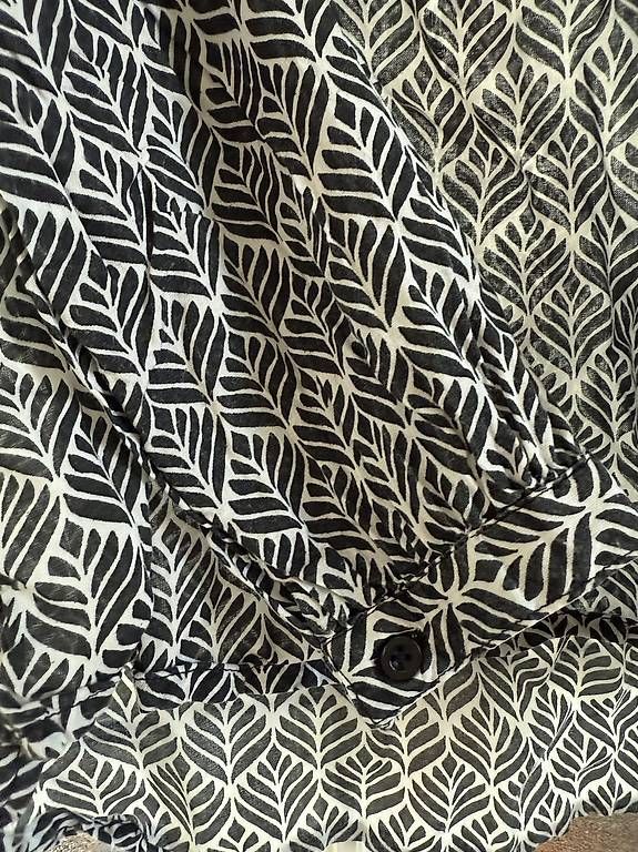 Camicette: Schöne Bluse - blockprint - blattmuster – Usato da Wädenswil venduto da dom_fon 1