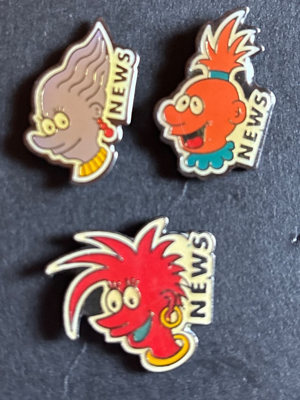 Plaketten & Abzeichen: Pins News – Gebraucht aus Lützelflüh-Goldbach von NicoleL.
