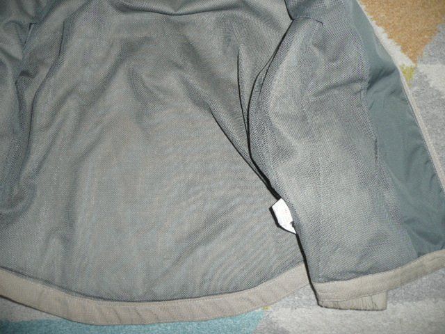 Puma Giacche & Cappotti: Windjacke von Puma Grösse 128 – Usato da Zug venduto da falama 2