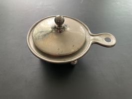 Teesieb mit Abtropfschale und Deckel