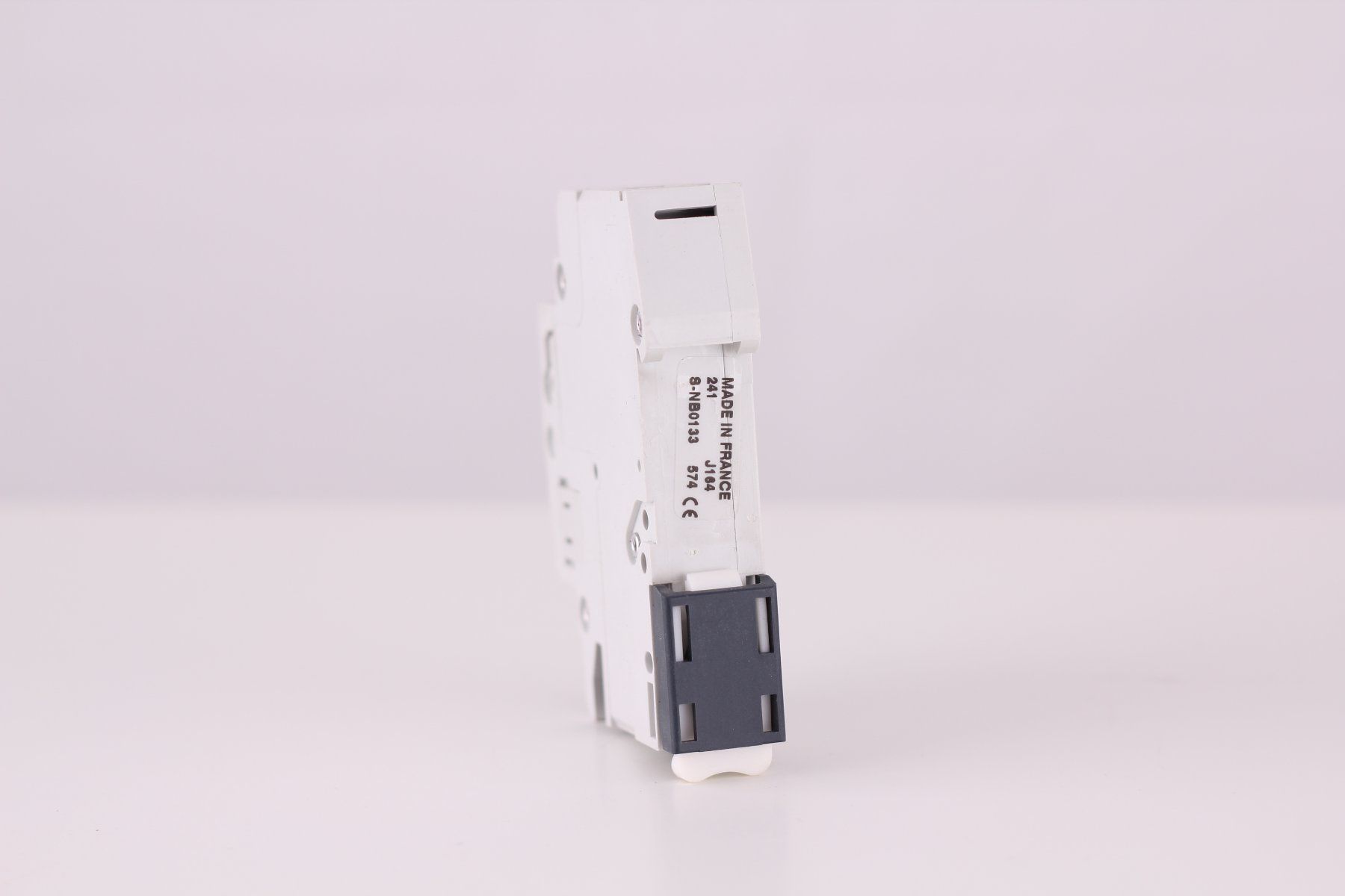 Hager Interruttori: Hager NB 013 B13 – Usato da Winterthur venduto da Hint17 1