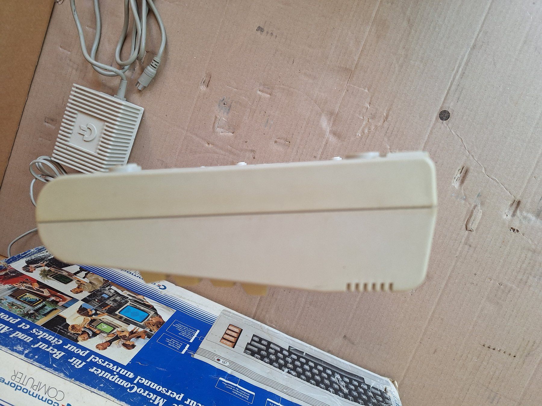 Commodore PCs: Commodore 64 – Defekt aus Madiswil von  5