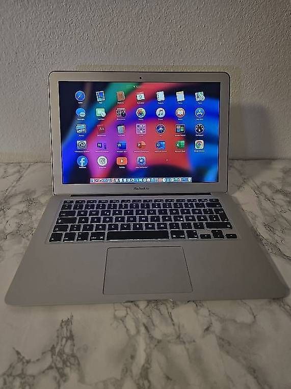 Apple Notebook: MacBook Air i5 | 4Go RAM | SSD 256Go – Usato da Renens VD venduto da MTD2211 2