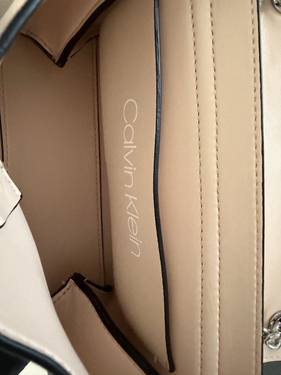 Calvin Klein Borse da donna: Calvin Klein Handtasche / Umhängetasche – Nuovo (secondo la descrizione) da Gossau SG venduto da mrs_h99 2