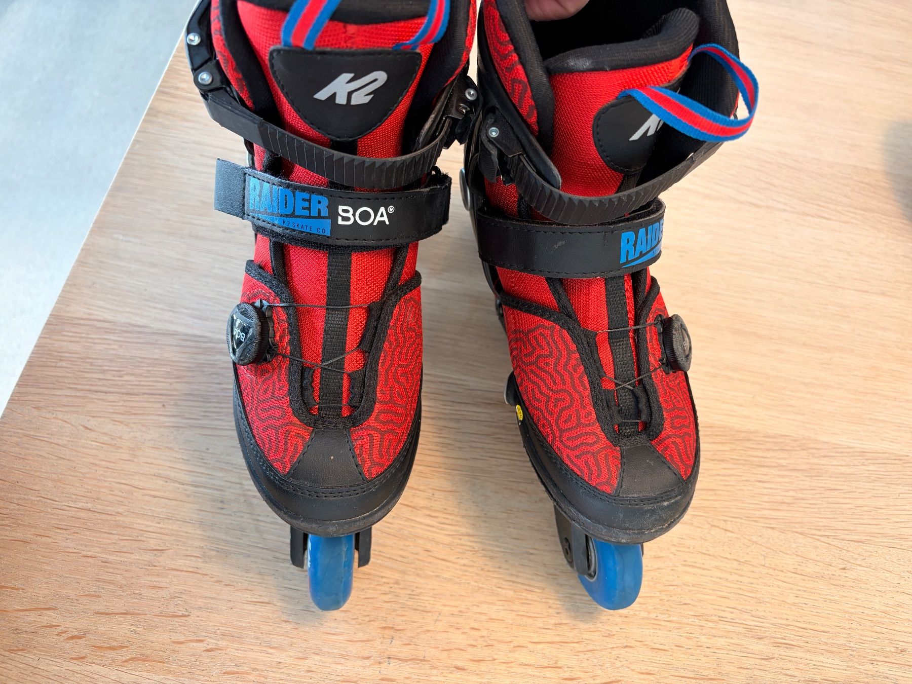 K2 Inline-Skating & Rollschuhe: Rollers K2 Raider Boa rouge noir – Gebraucht aus Payerne von chado1234 1