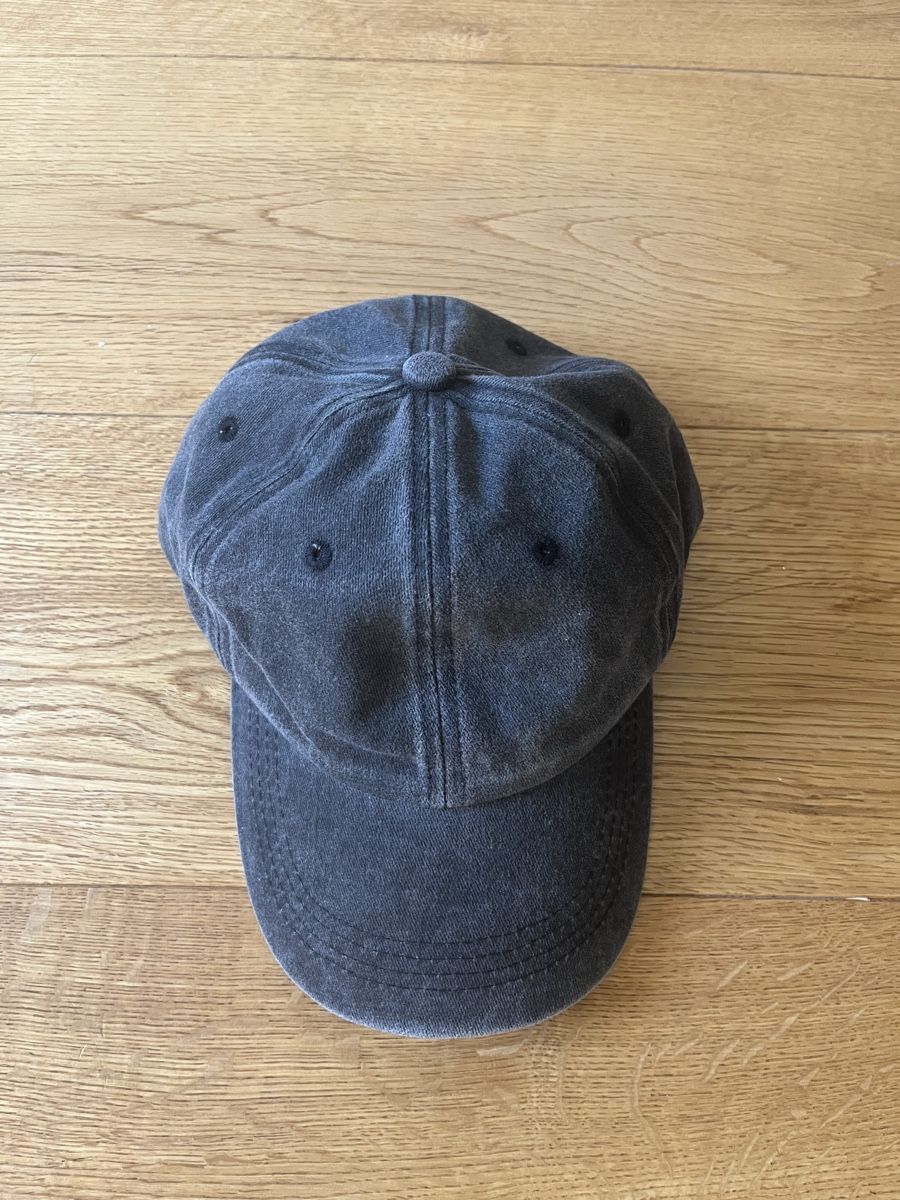 Chapeaux, bonnets & casquettes: Cotton Baseball Cap Dark Grey New Condition – Neuf (Voir description) à Baar par Charbin