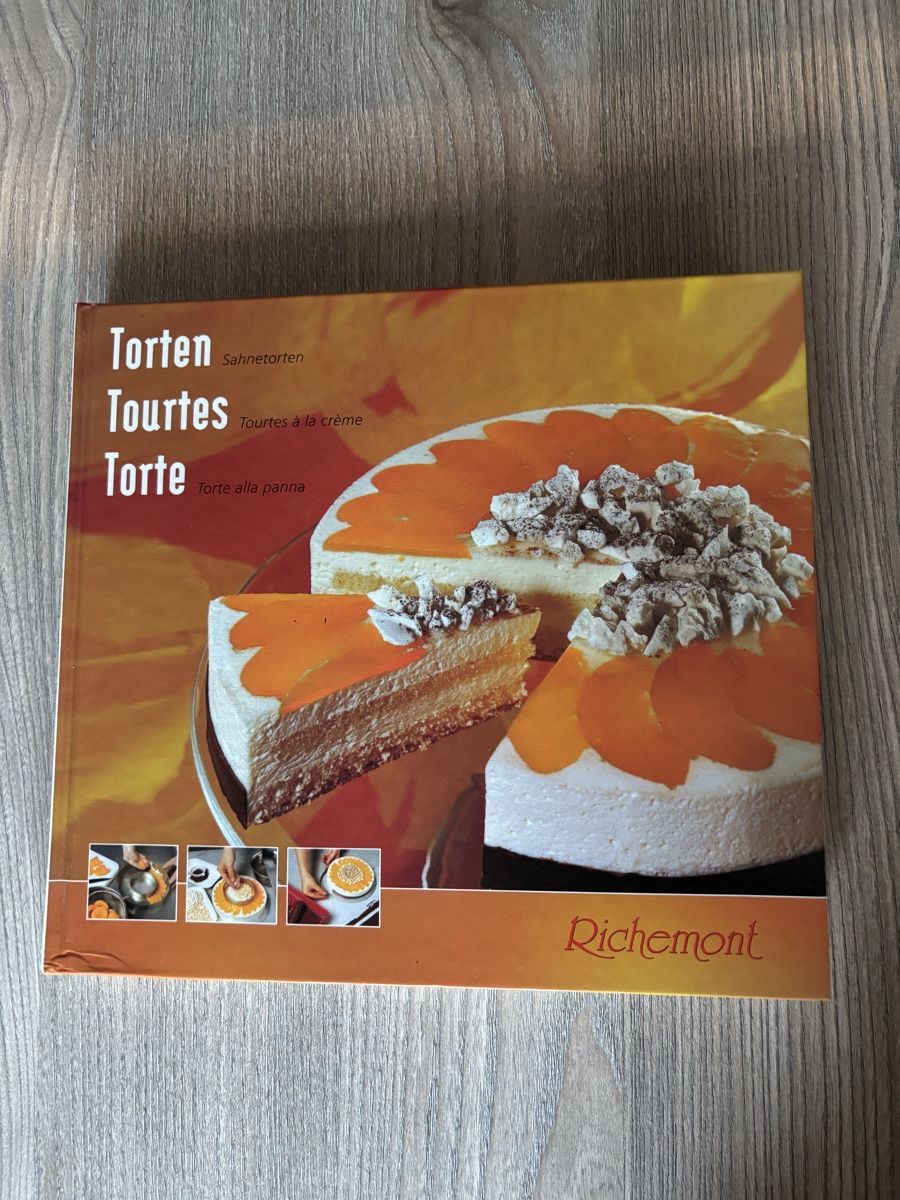 Livres: Richemont Fachbuch Torten Sahnetorten – D'occasion à Ettingen par Annika23