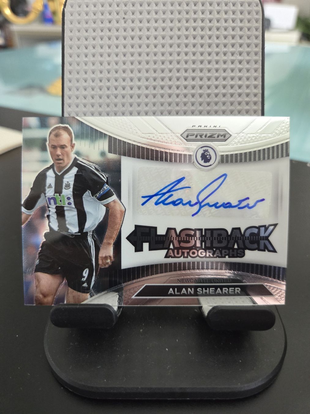 Panini Carte collezionabili: EPL Prizm 2022 Alan Shearer Auto – Usato da Frick venduto da JArc