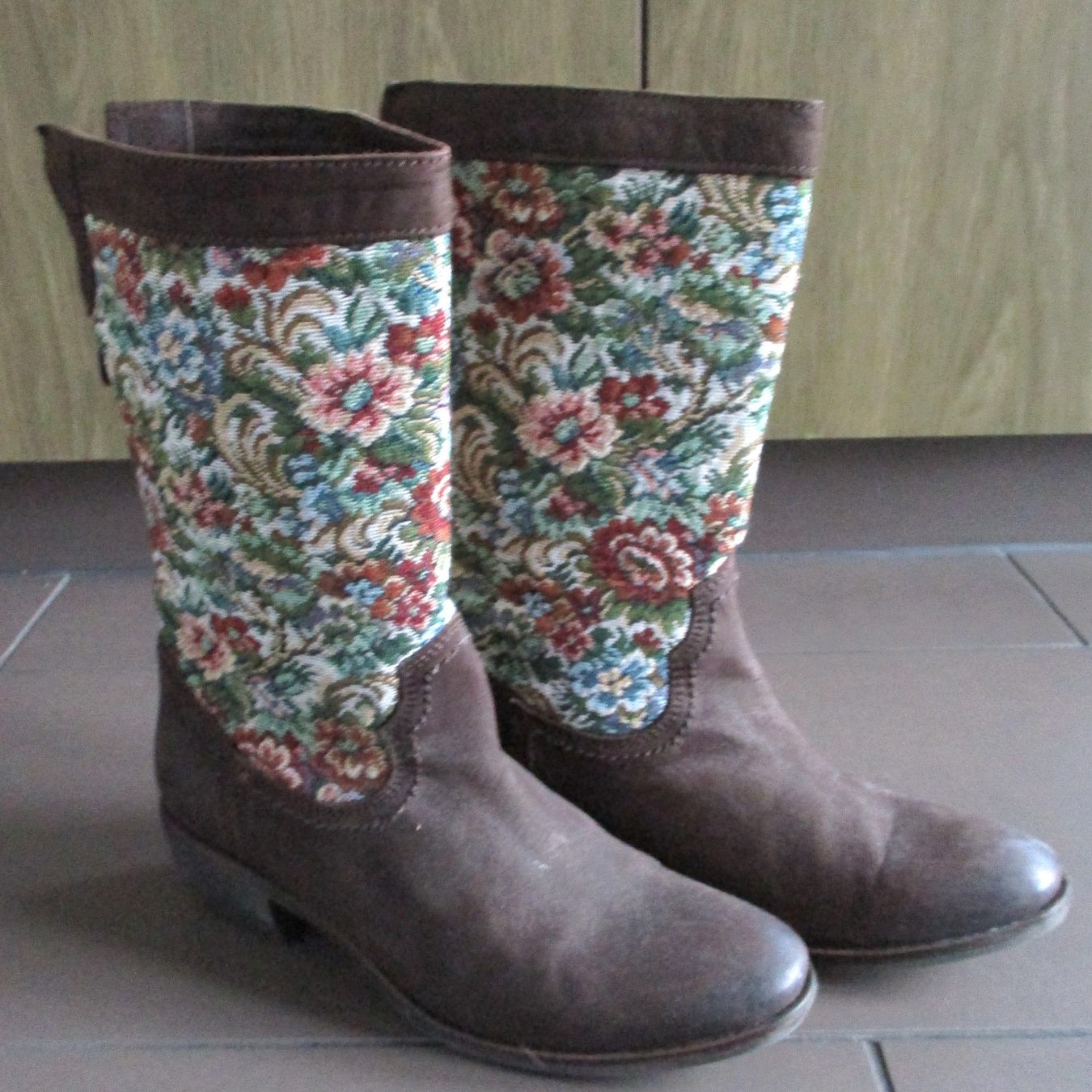 Scarpe da donna: Country Stiefel Gr. 39 – Usato da Jona venduto da Loki40 1
