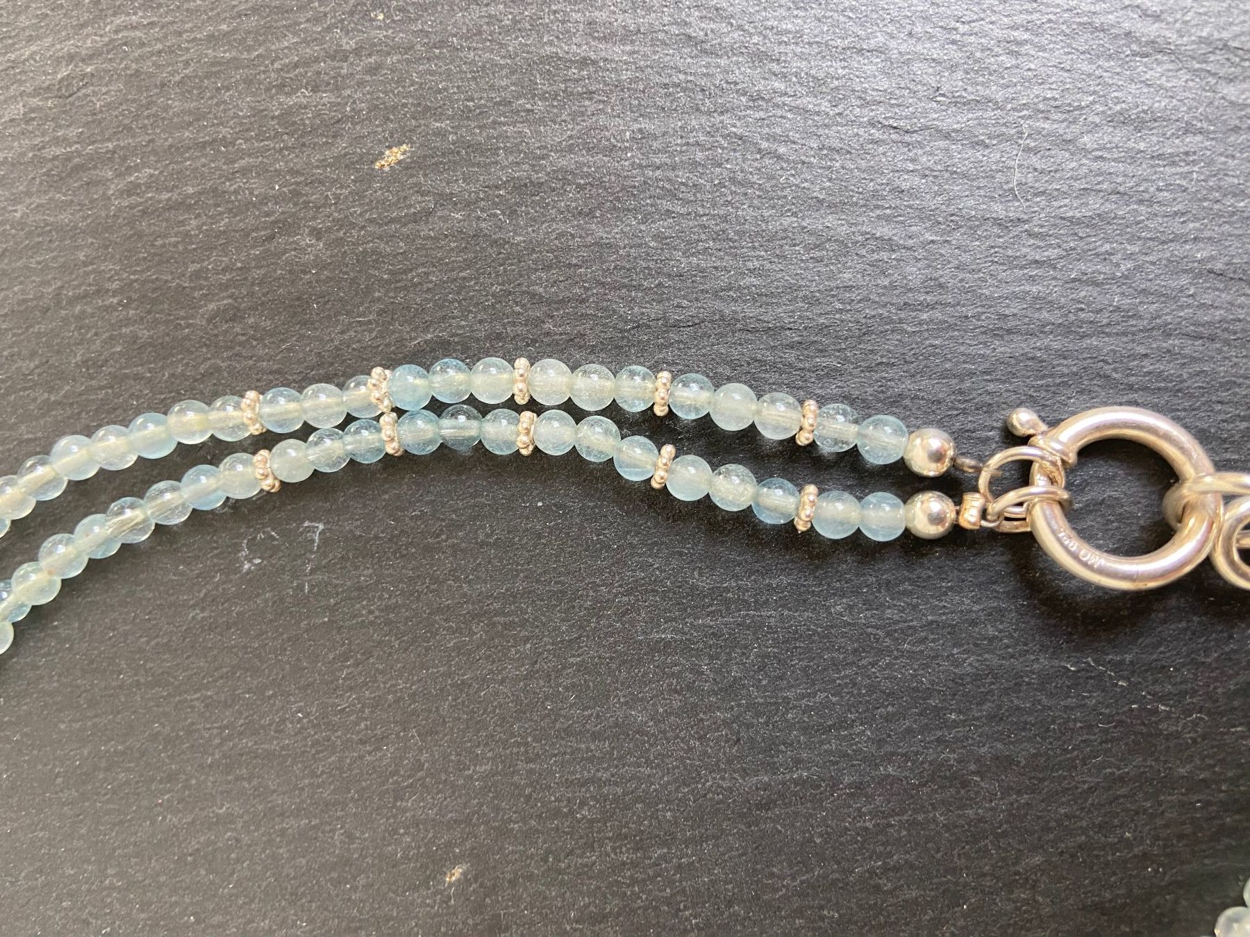 Catenine: Lange Kette aus Aquamarin – Usato da Unterkulm venduto da esco 3