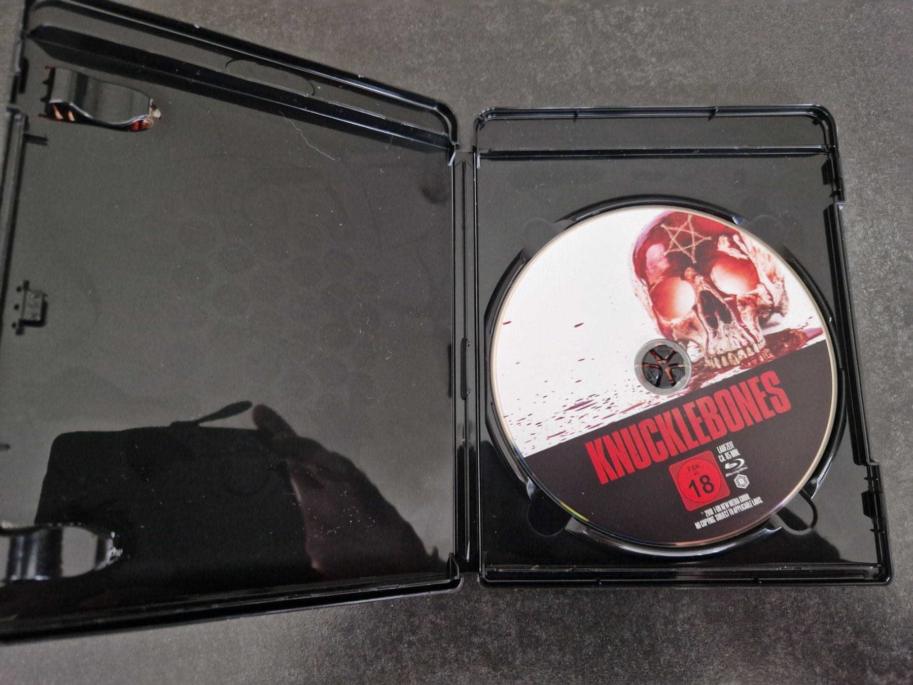 Tutti i DVDs: Knucklebones Blu-Ray Topzustand – Usato da Buchs SG venduto da Herc01 1