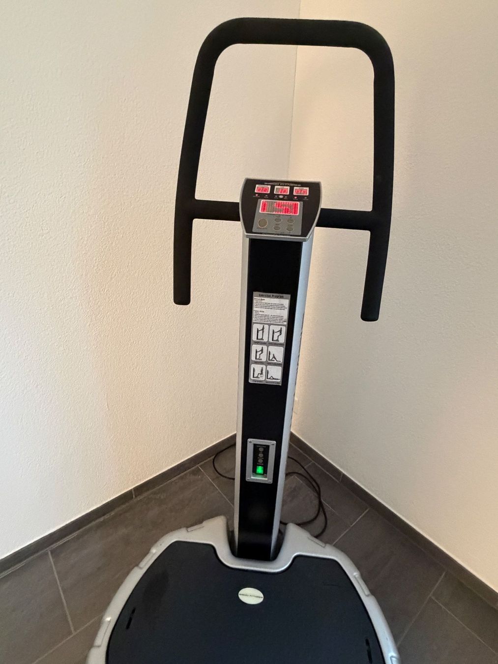 Hometrainer: SISMO Power-Shaper „elite pro“ / Vibrations-Platte – Usato da Luzern venduto da arnoldi 4