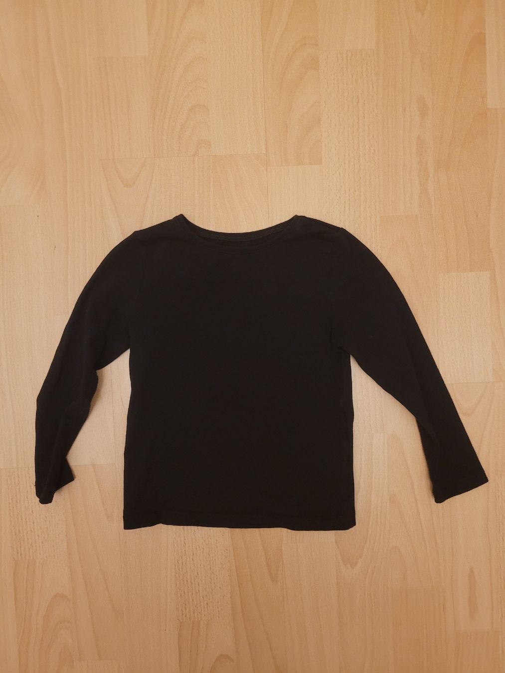 Pulls et sweat-shirts: Pullover gr. 98/104 – D'occasion à Inwil par Flower2325