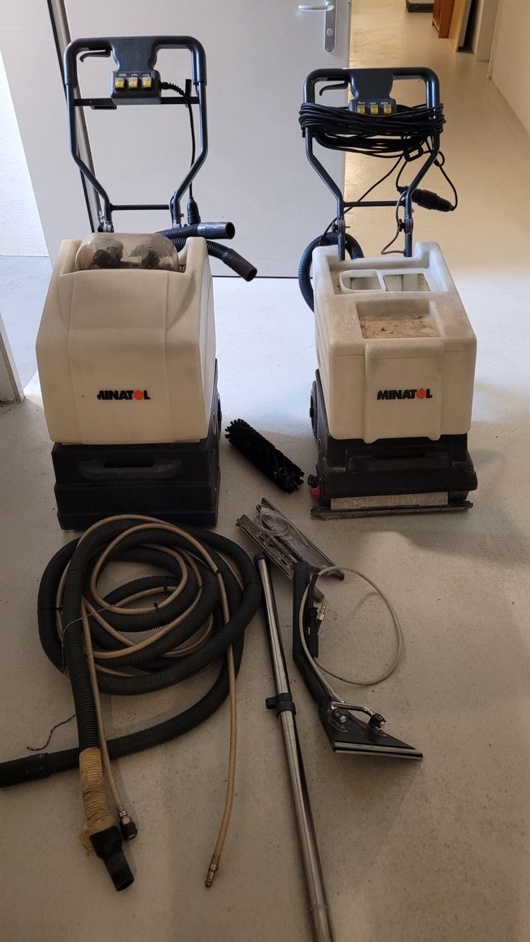 Tutte le macchine: Minatol Teppichreinigungsgerät – Usato da Bischofszell venduto da -fr-5
