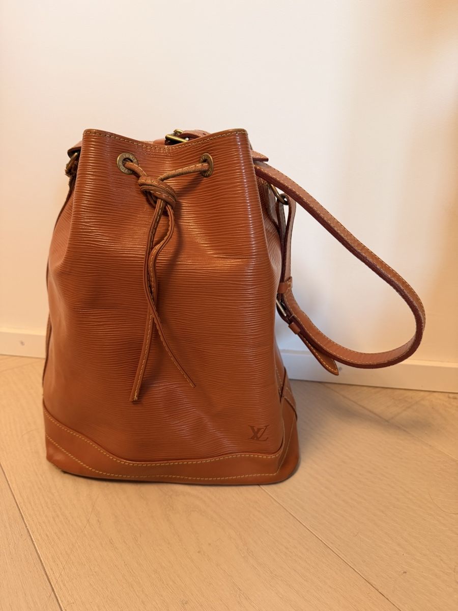 Louis Vuitton Borse da donna: Louis Vuitton Noe Epi – Usato da Bülach venduto da nme_j699