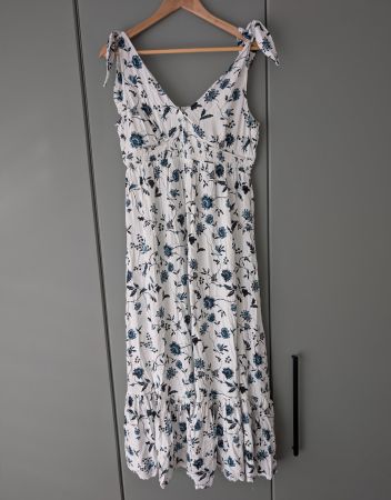 Geblümtes Maternity Maxikleid mit Stillfunktion