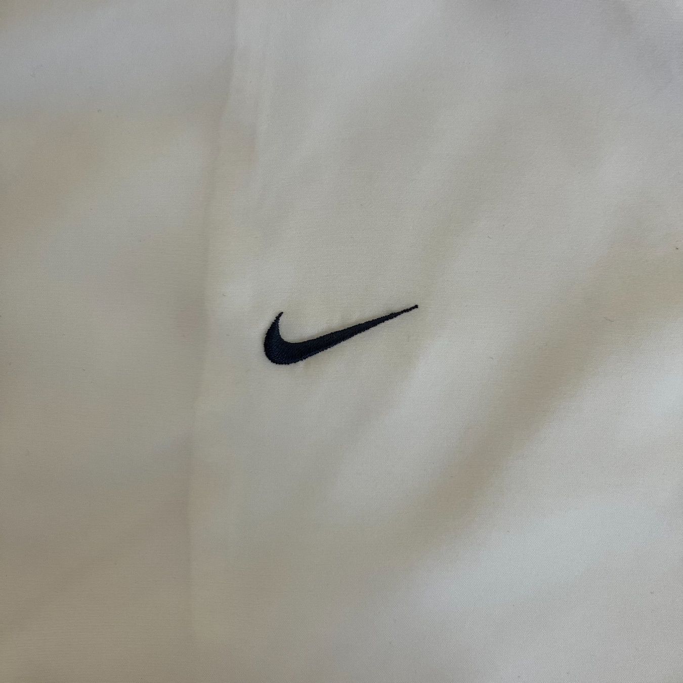 Nike Giacche: Vintage Nike Trackjacket (L) – Nuovo (secondo la descrizione) da Chamoson venduto da Sapoloshop 1