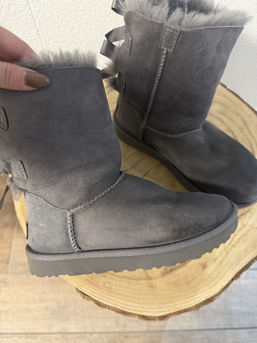 Ugg Scarpe da donna: UGG Boots Grau Gr. 36 – Usato da Hägglingen venduto da Raff_Ella 2