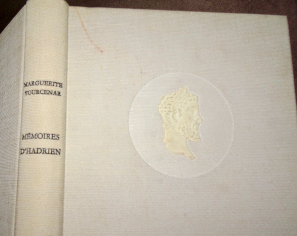 Libri: Mémoires d'Hadrien, Marguerite Yourcenar – Usato da Châtelaine venduto da fil_7lqg