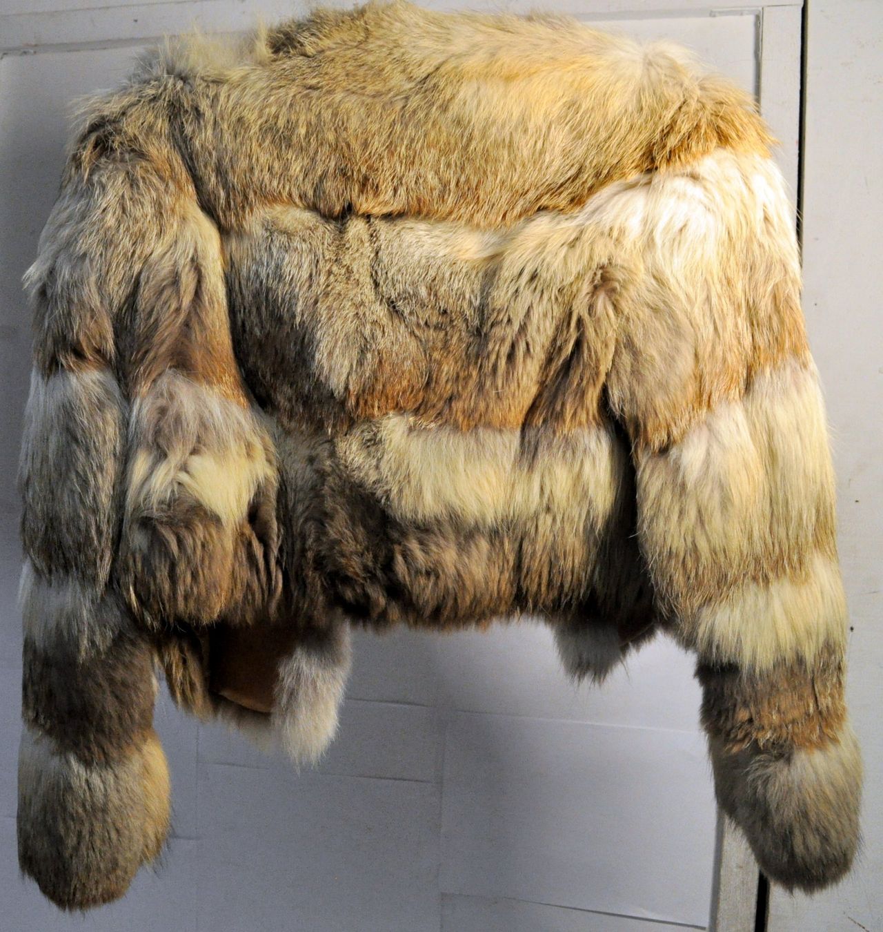 Cappotti: Ancienne petite fourrure – Usato da Neuchâtel venduto da Neuchatel 1