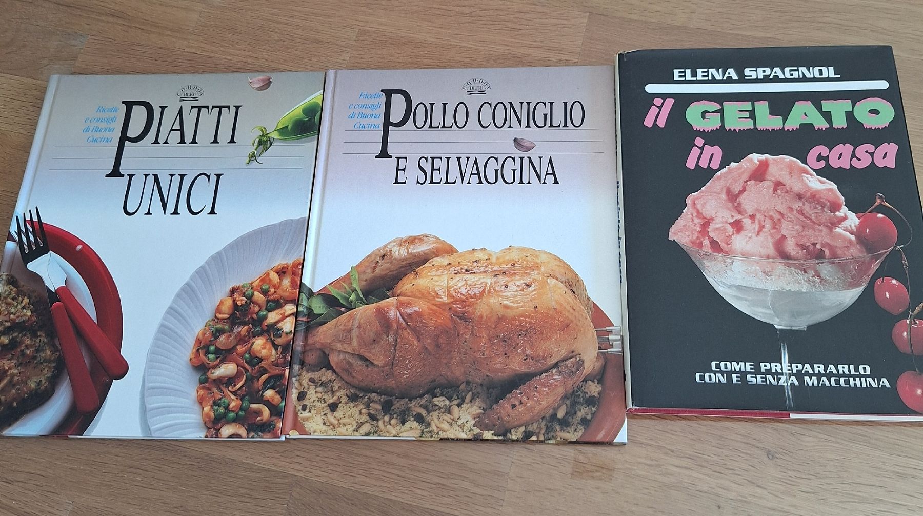Bücher: Libri cucina  – Gebraucht aus Mesocco von pb123