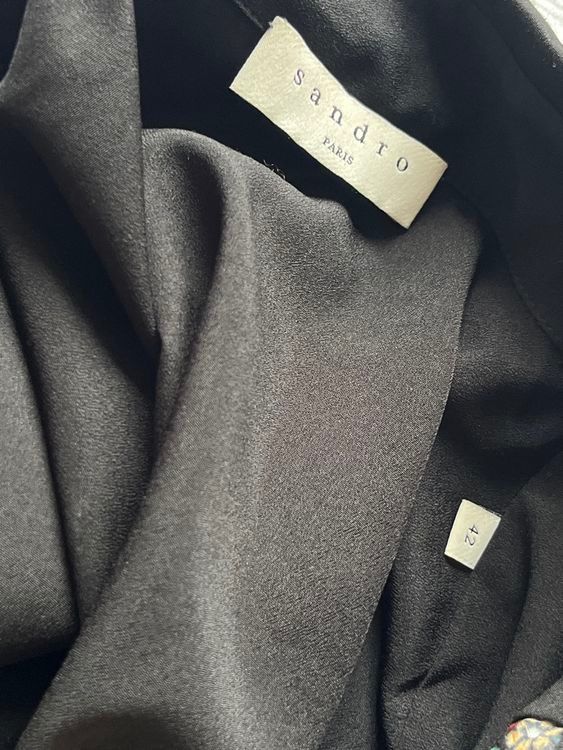Sandro Vestiti: Sandro Paris Kleid schwarz Blumenmuster FR42/EU40 – Nuovo (secondo la descrizione) da Basel venduto da astwo 2