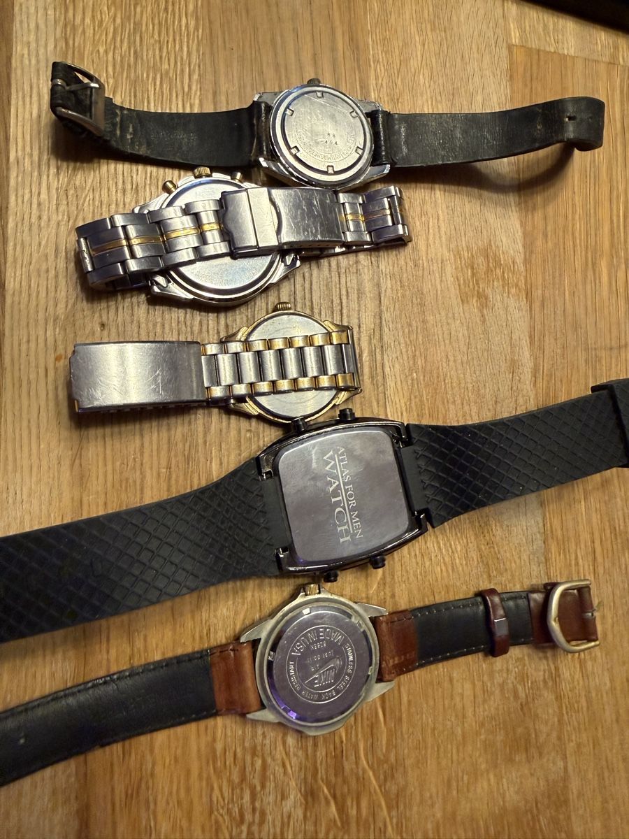 Orologi: Lot Armbanduhren Alte Uhren  – Difettoso da Goldach venduto da Donpancho 6