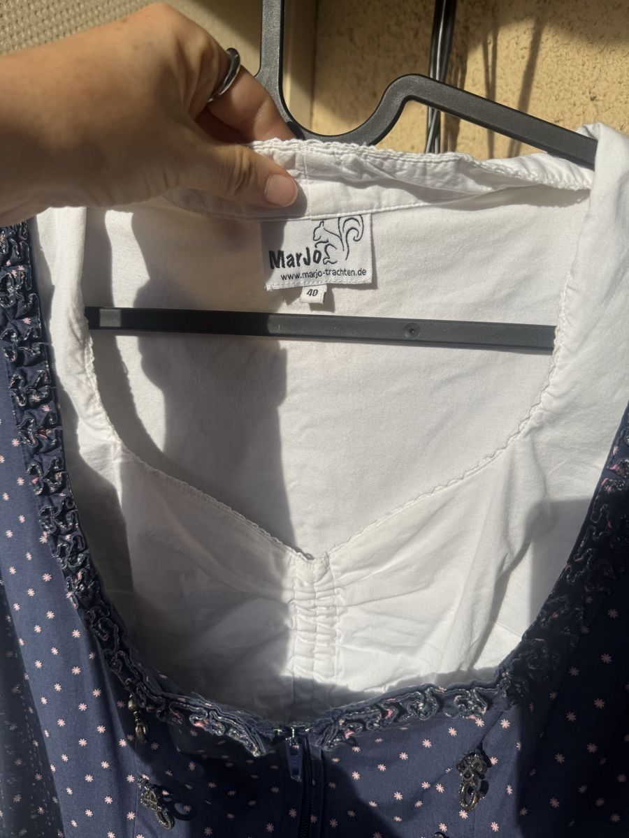 Vestiti: Blaues Dirndl mit Spitze und schöner Bluse – Usato da Zürich venduto da lad_lv9c 3